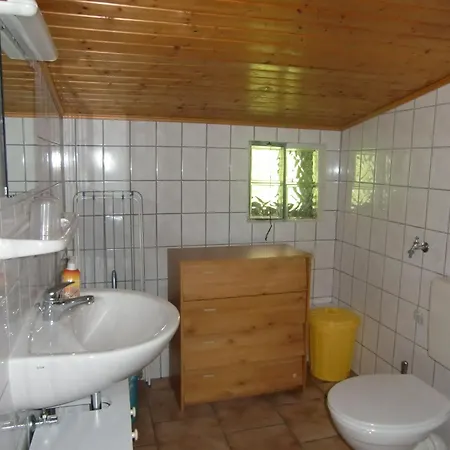 Gemuetliche Ferienwohnung In Kaifenheim