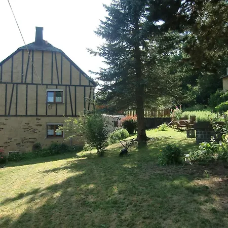 Gemuetliche Ferienwohnung In Kaifenheim Apartment