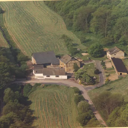 Gemuetliche Ferienwohnung In Kaifenheim