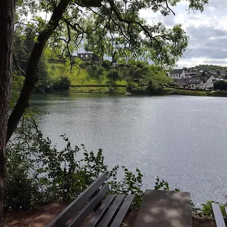 Gemuetliche Ferienwohnung In Kaifenheim Apartment