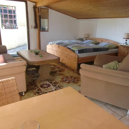 Gemuetliche In Apartamento Kaifenheim